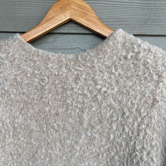 Anthropologie v neck plush pullover sweater - Picture 8 of 8